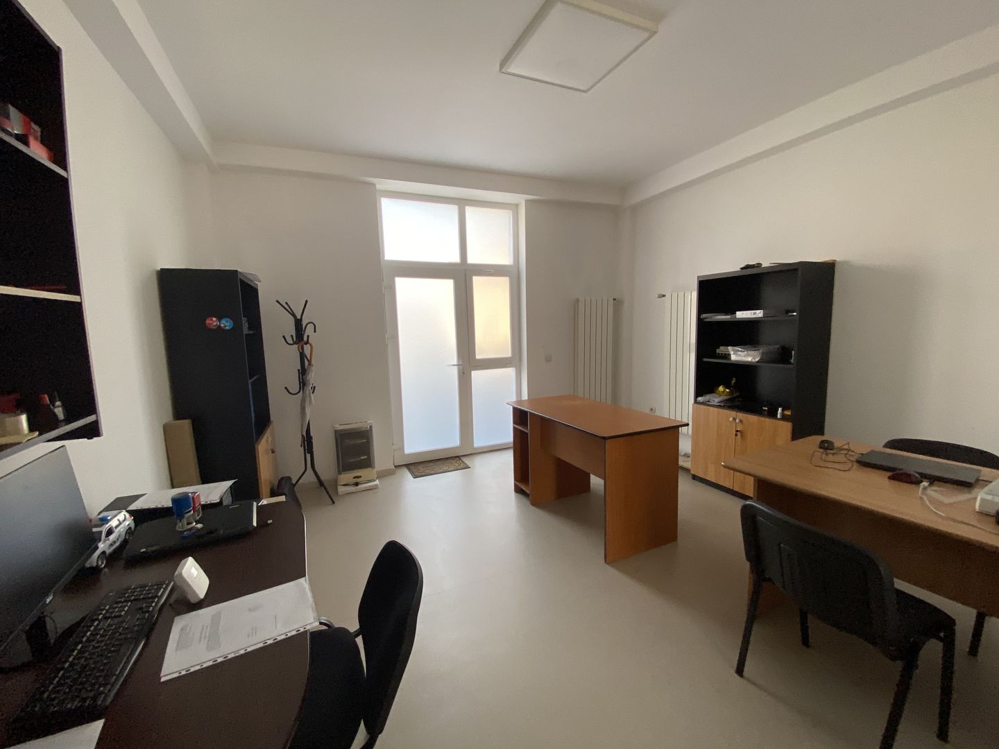 Spatiu birou - Poză 20