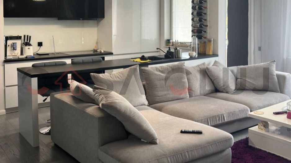 Apartament 3 camere, Ultrafinistat, zona Vivo Moll!! - Poză 1