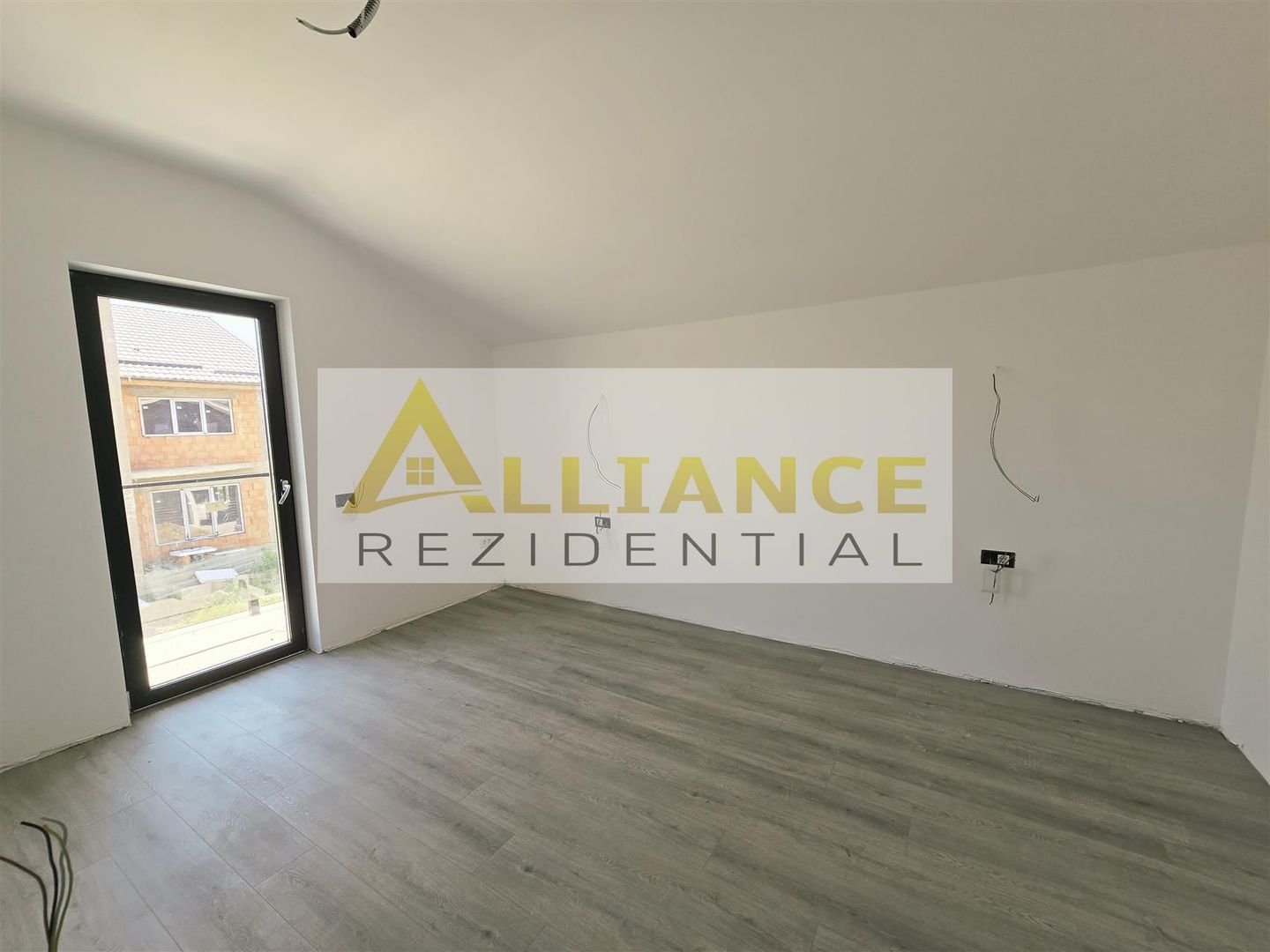 Vila str Miorita-4 camere-3 bai-2 dressinguri-beci - Poză 7