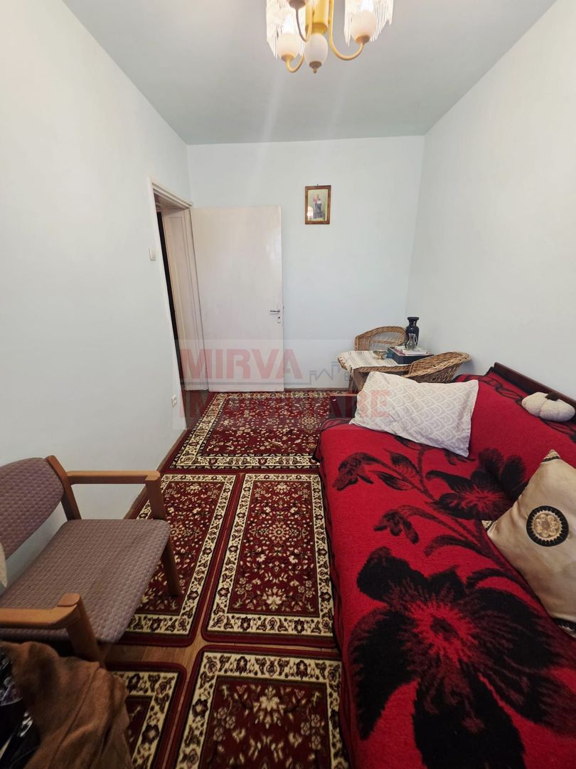 Vanzare apartament 3 camere, 54,99 mp, etaj 1/4, zona Democrației - Poză 7