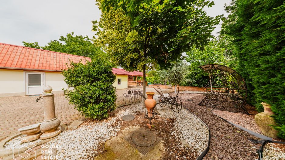 Afacere la cheie: Pensiune functionala sau casa de locuit, Ghioroc - Poză 64