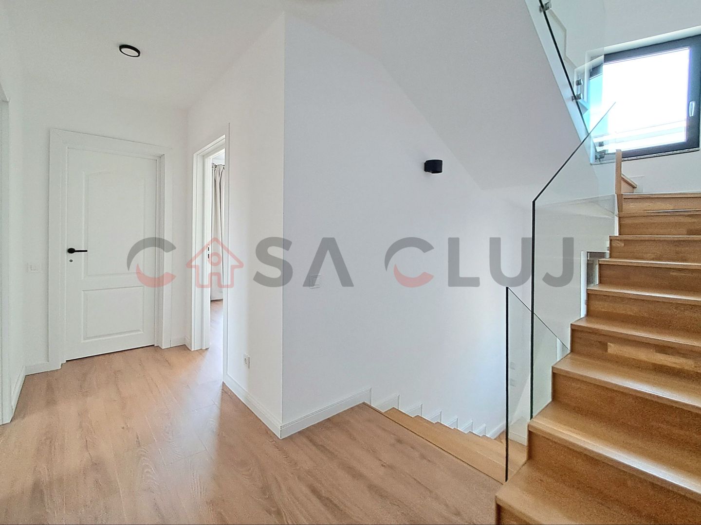 Duplex  5 camere La Cheie in Europa!! - Poză 8