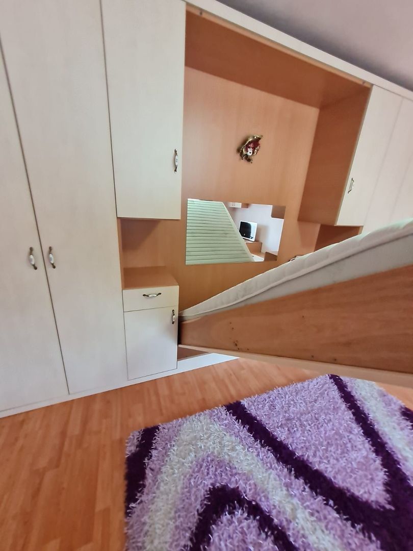 La 10 minute de Piața Unirii - Poză 4