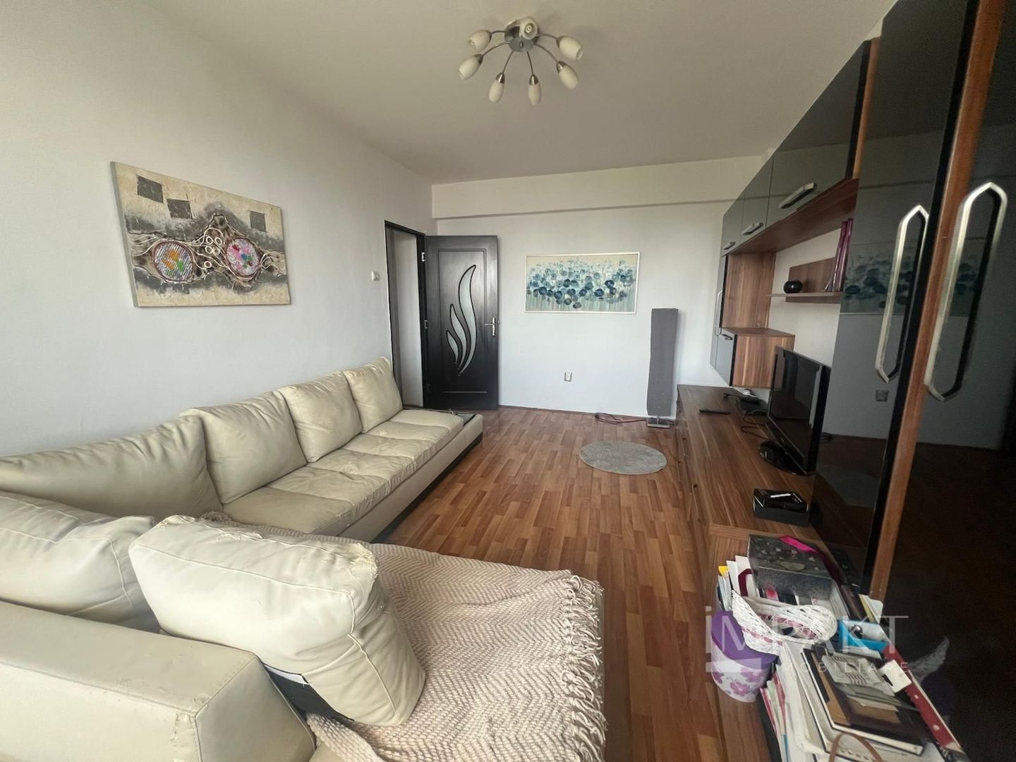 Apartament cu 2 camere, in zona UMF! - Poză 1