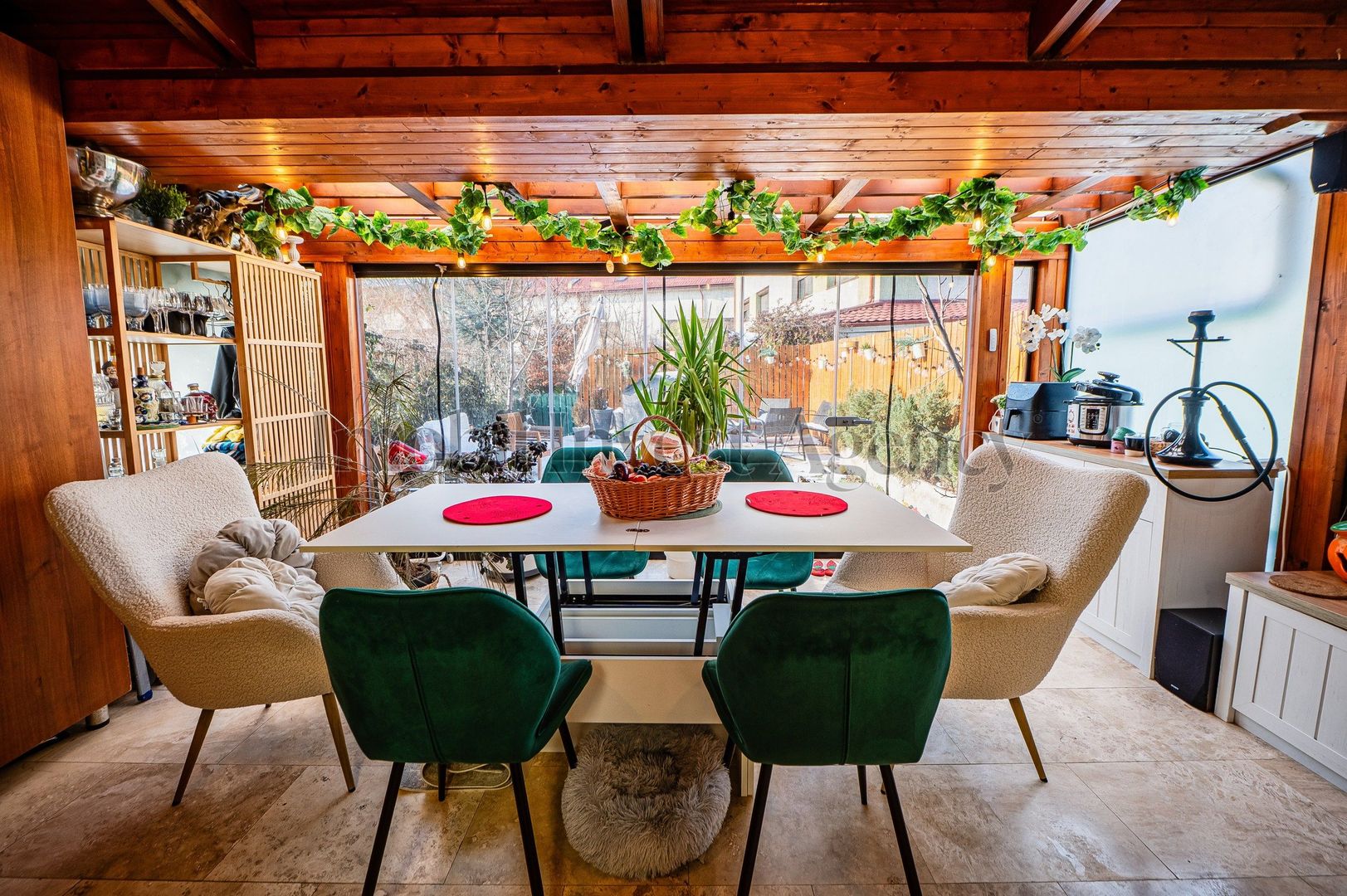 Duplex P+1+M cu grădină proprie, terasă și acces la piscină. - Poză 24