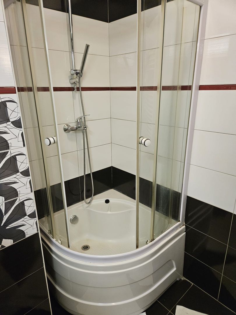 De Vanzare Garsoniera Dubla zona Bucuresti Noi - Bazilescu - Poză 15