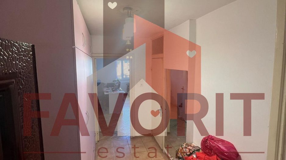 1 camera, decomandat | etaj 2 | centrala proprie | balcon | zona excelenta - Poză 1