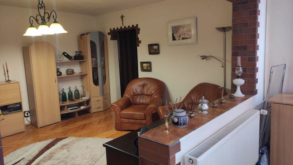 Mobilat și utilat | Etaj 3/4 | 53 mp utili + balcon | Zonă liniștită Dâmbovița - Poză 2