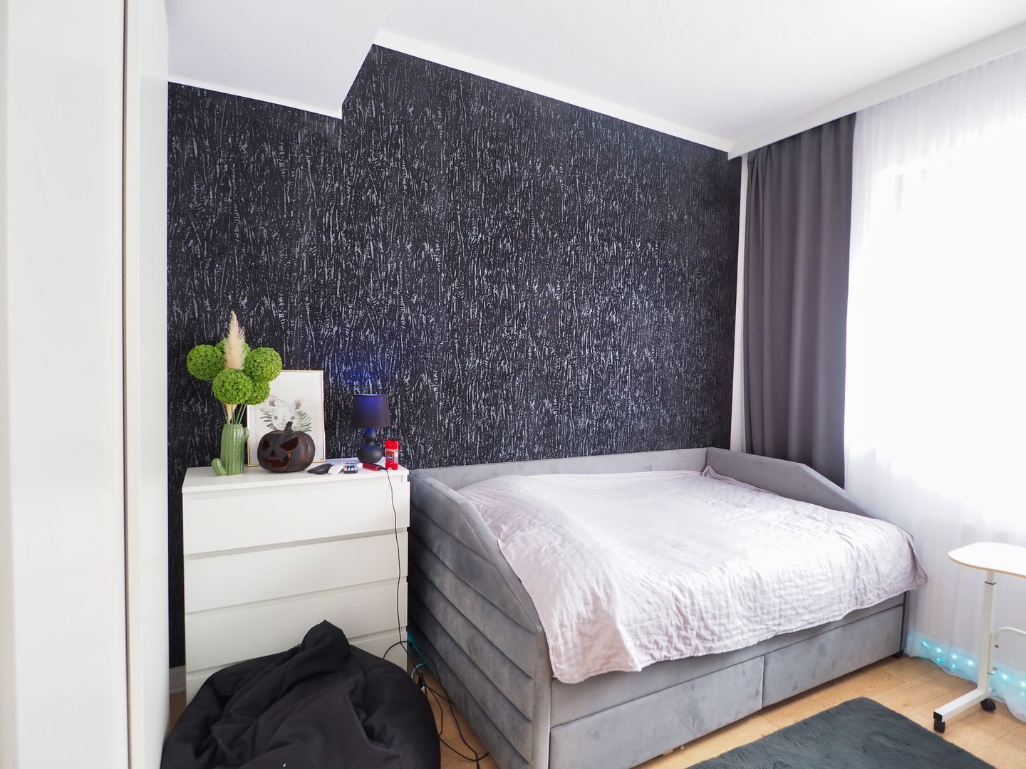 Vanzare 2 camere partial mobilat-1 mai-Victoriei - Poză 2