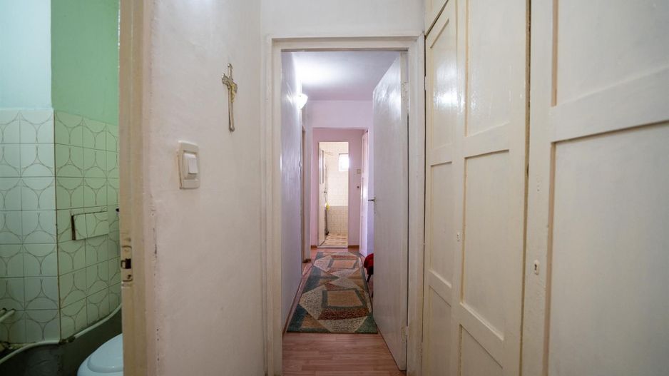 APARTAMENT CU 3 CAMERE DECOMANDAT ZONA ROGERIUS - Poză 5