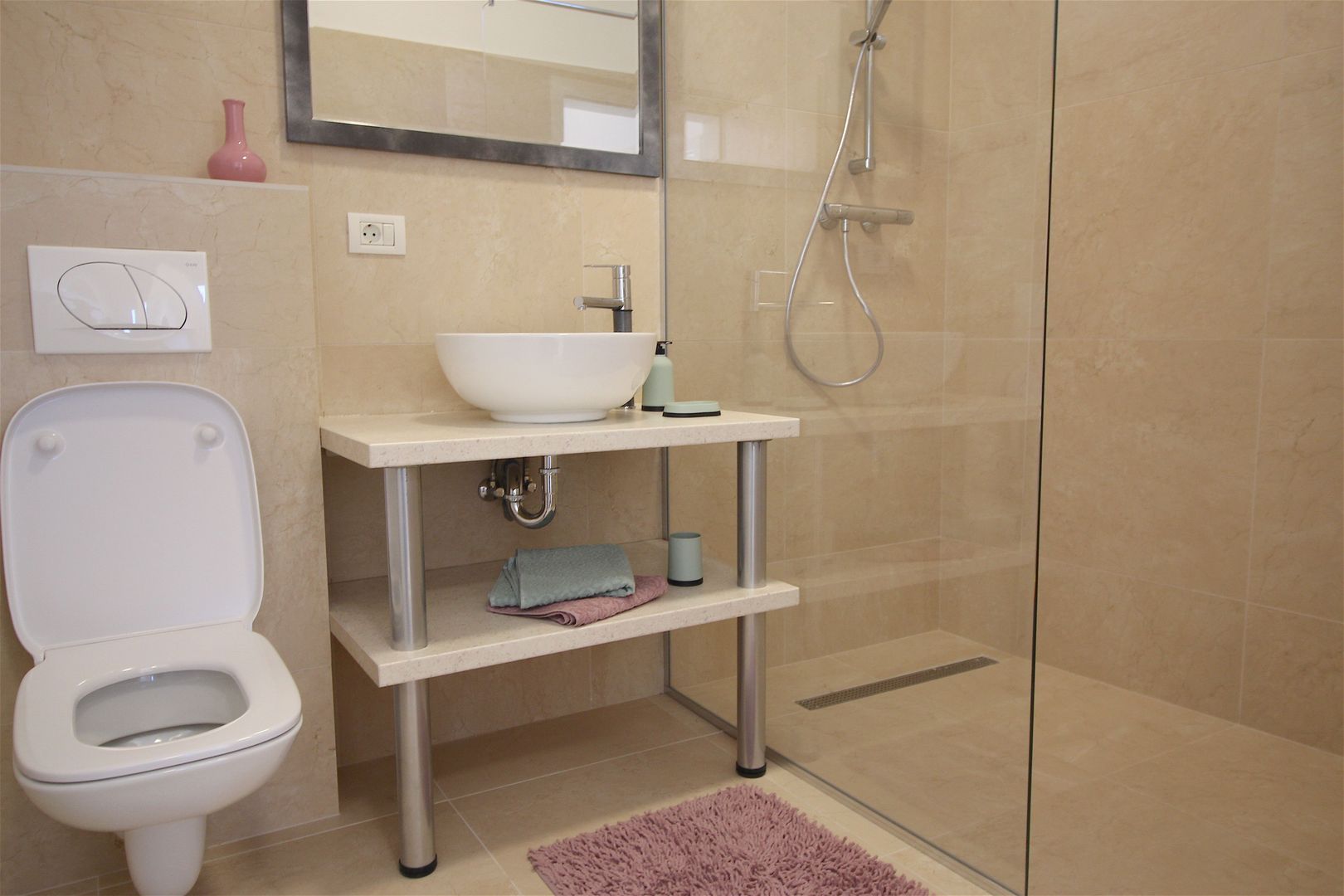 Apartament deosebit cu acces direct din lift - Poză 16