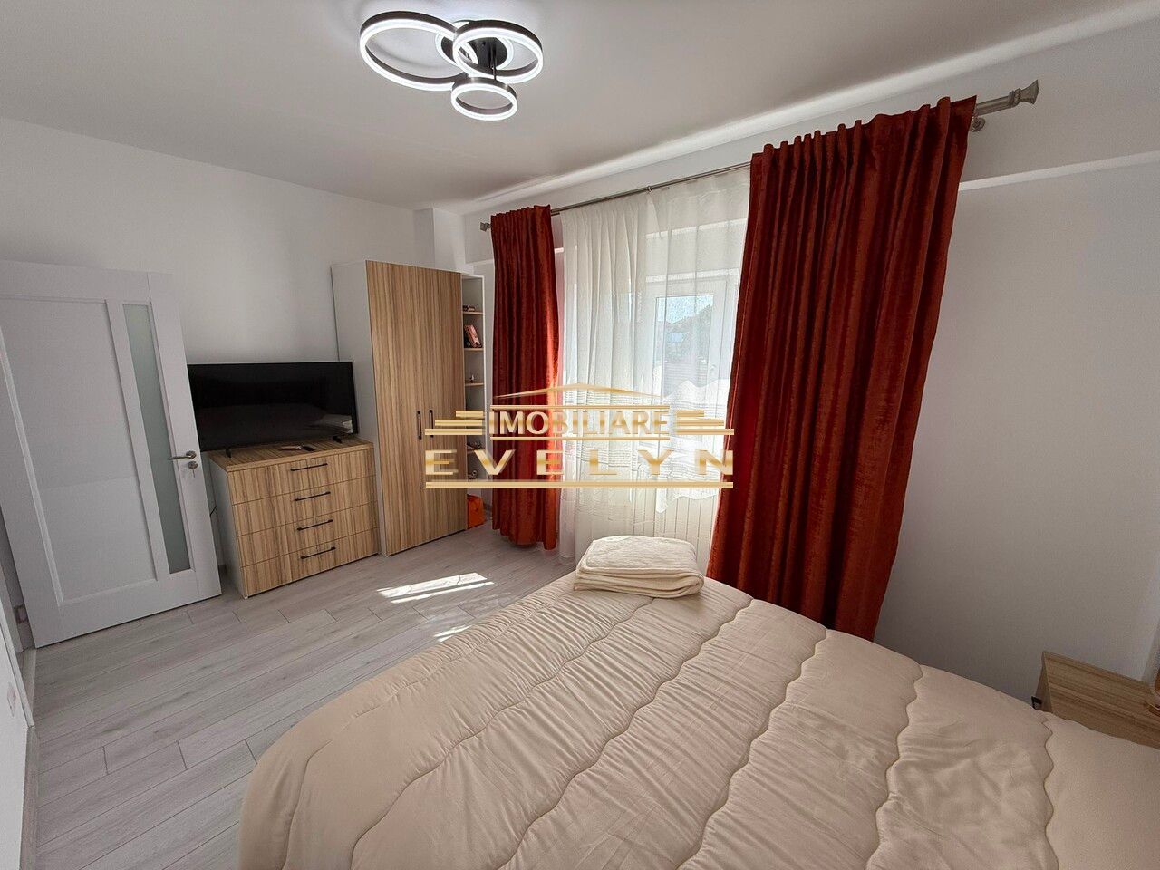 Apartament 3 camere de vânzare – Zona Pod de Piatra (Magazin Piticot) - Poză 7