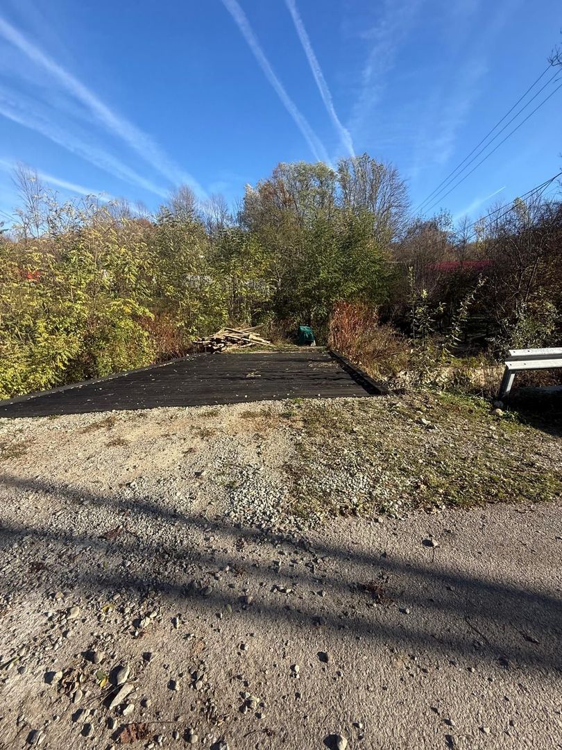 Teren langa pădure 6400mp+casa demolabila-deschidere 35 ml - Poză 20