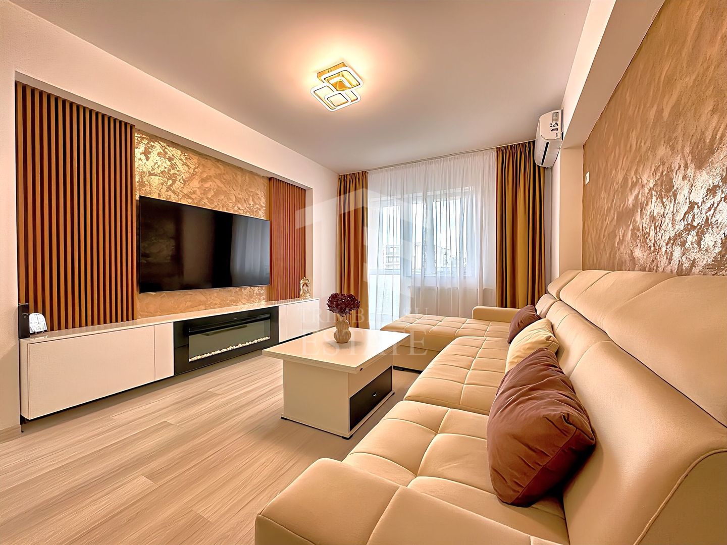 3 camere decomandat bucatarie inchisa 79mp Grand Arena parcare inclusa - Poză 8
