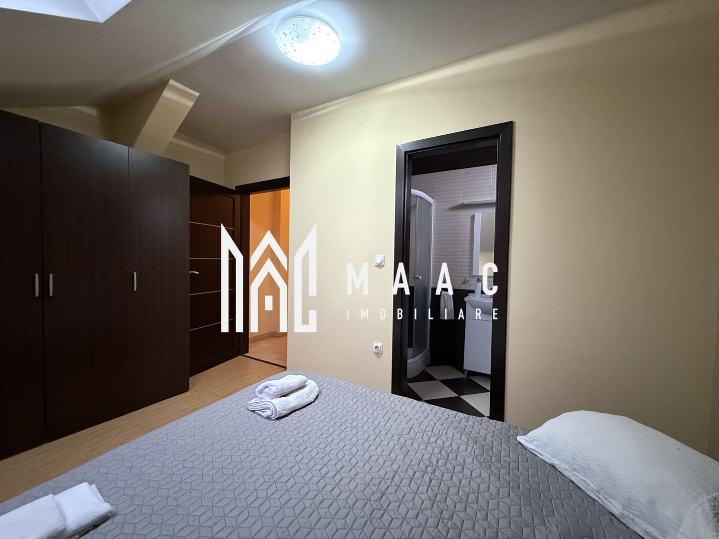 Casa individuala | 7 Camere cu baie proprie | Promenada - Poză 17