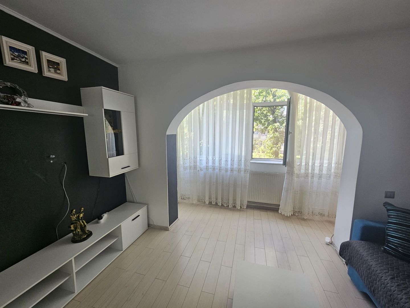2 camere, etaj 1, stradal, vis-a-vis de Spitalul Militar - Poză 12