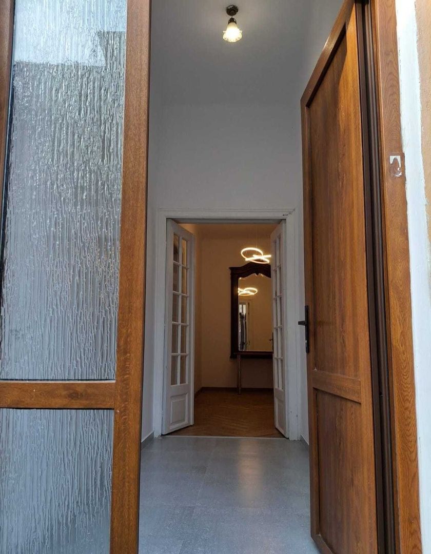 Apartament 2 camere de vânzare, vilă, parter, curte, încălzire în pardoseală - Poză 2