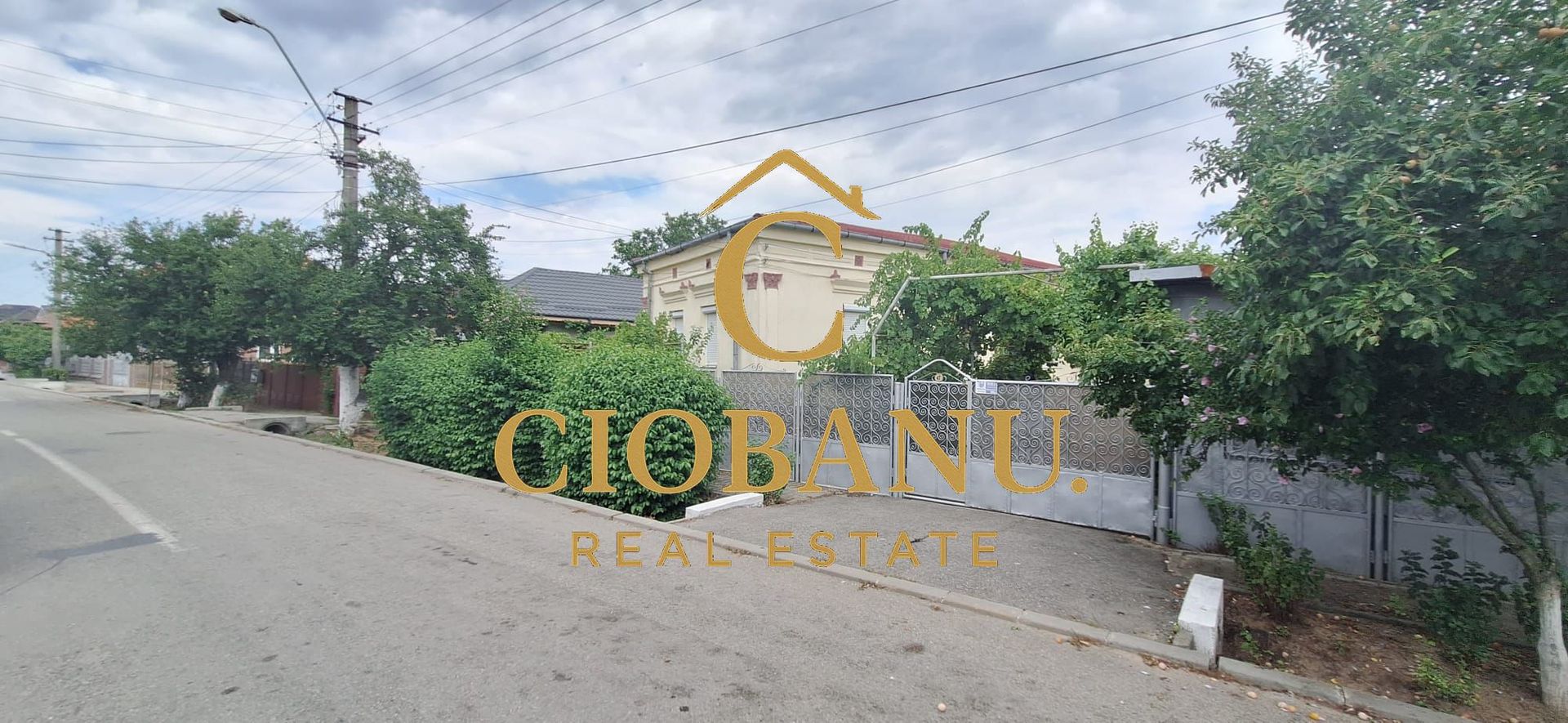 Casa +1.800 mp teren intravilan de vanzare zona Popoveni - Poză 1