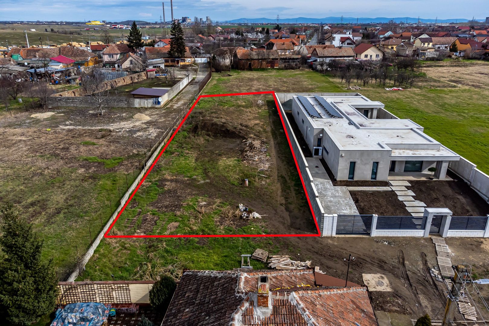 Teren 1100 mp pentru loc de casa  in cartierul Poltura Arad - Poză 1
