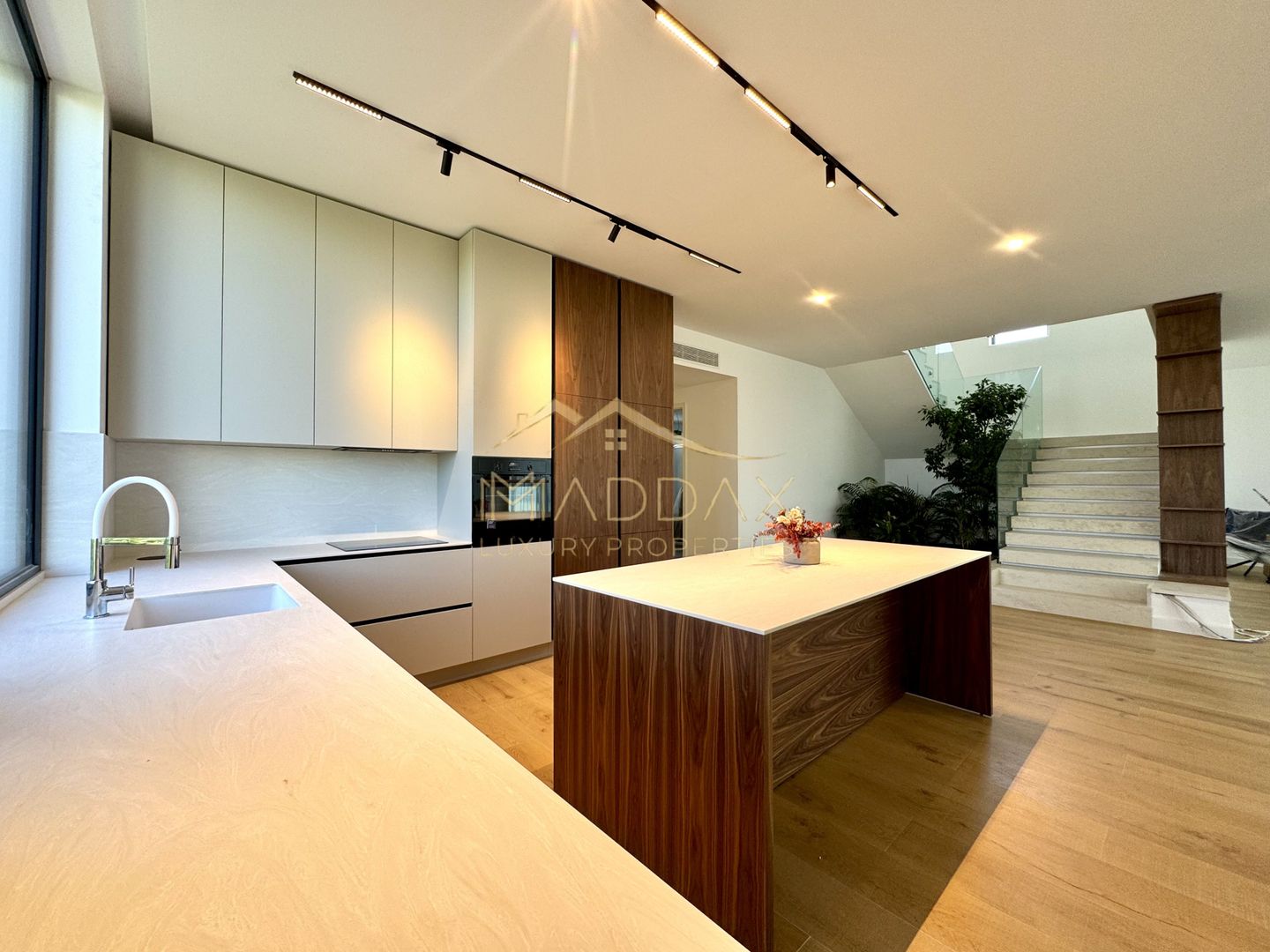 Vila Exclusivista in Mijlocul Naturii *959mp teren*/ 420mpc / Balotesti - Poză 5