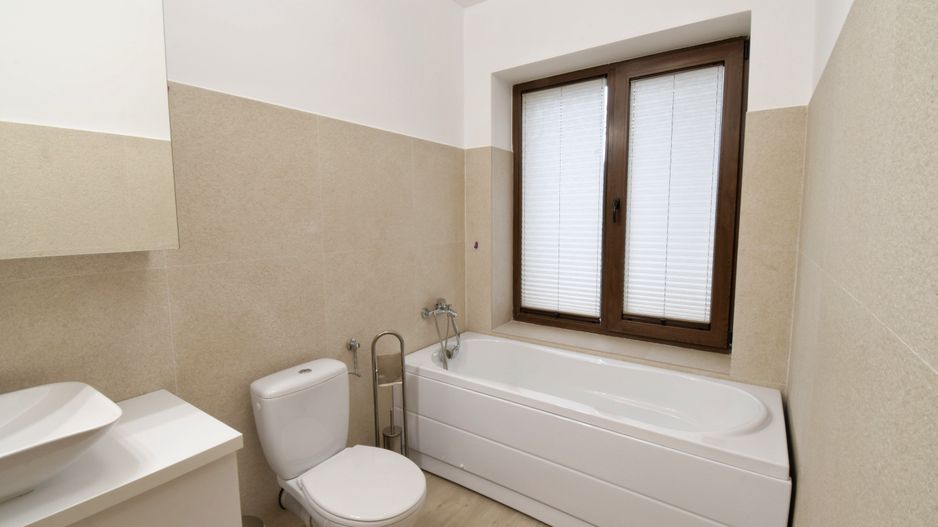 Casa cu 5 camere de inchiriat, zona Becas - Poză 11