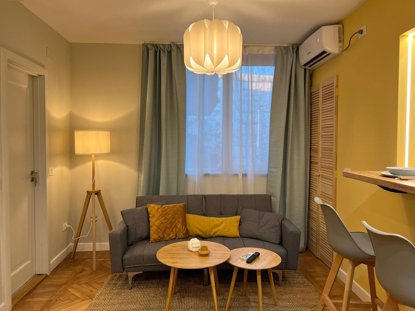 Studio exclusivist in zona Garii de Nord - Poză 1