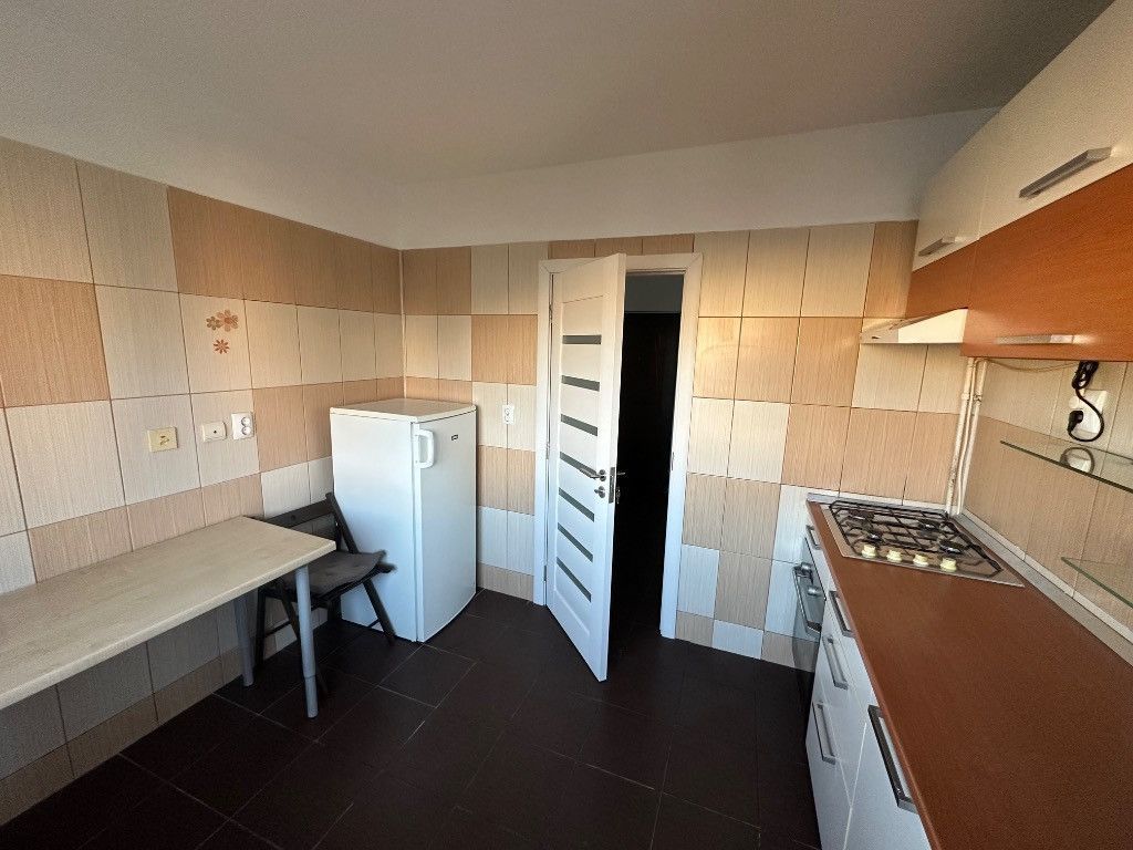 Inchiriez apartament 2 camere - renovat Crangasi - Poză 5