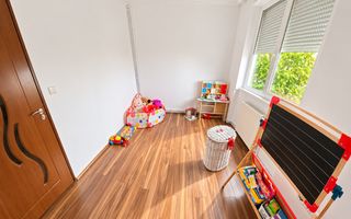 DE ÎNCHIRIAT 4 CAMERE - SEMICENTRAL - Poză 9