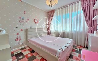 Apartament cu 3 camere situat în zona Decebal - Poză 1