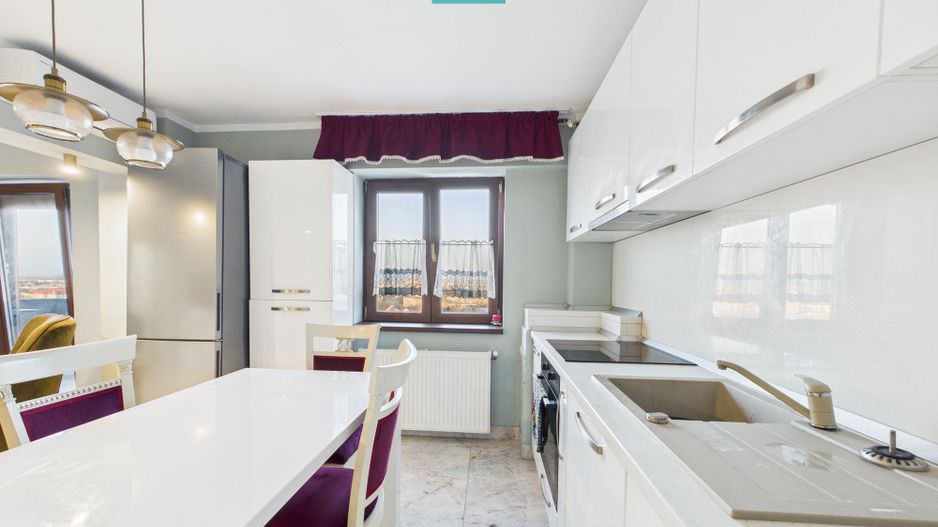 Apartament de închiriat cu 3 camere la Intim - Poză 7