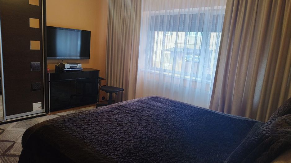 Casa singur in curte zona Astra - Poză 15