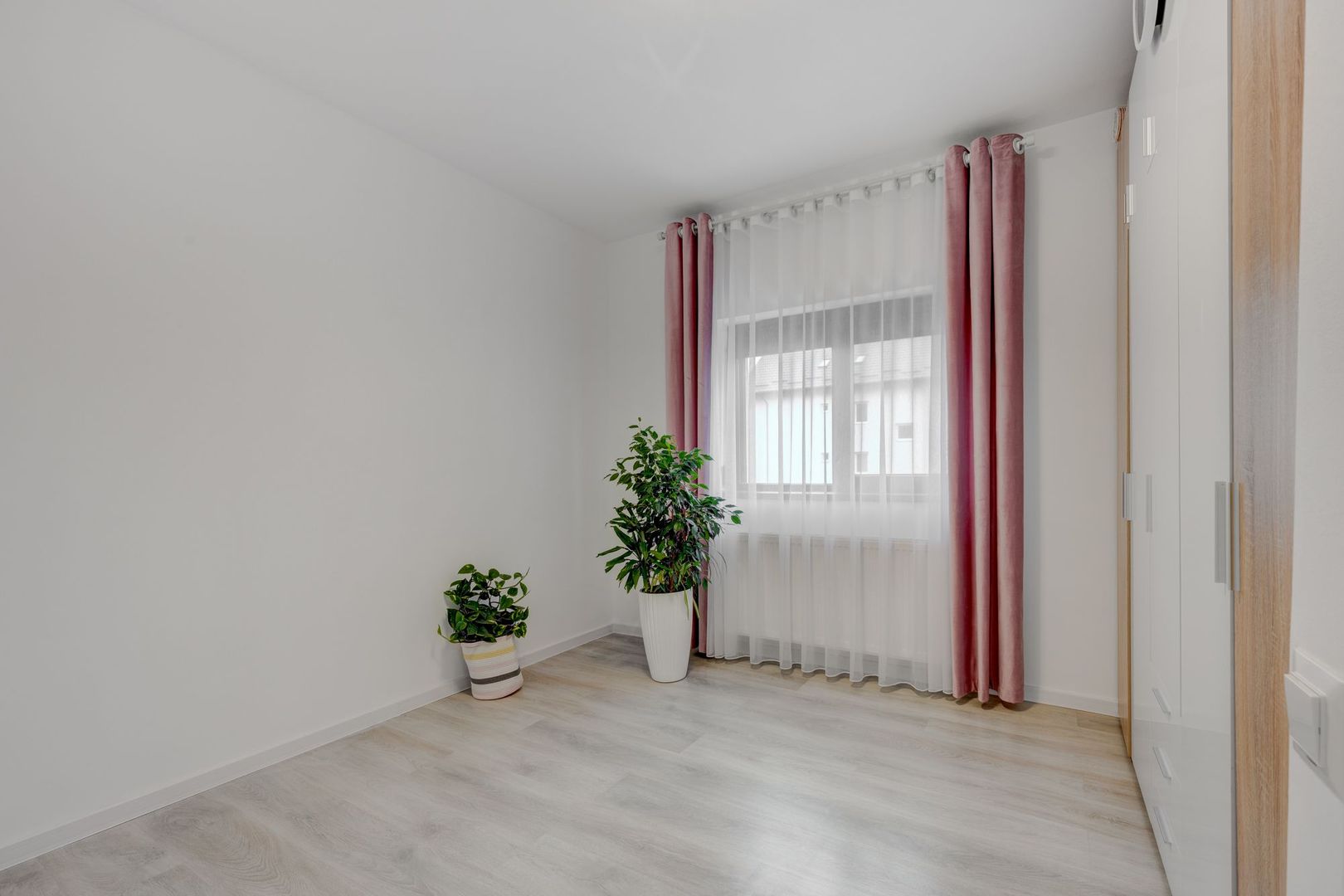 APARTAMENTUL SUPERB decomandat, et. 1/3 ! Bloc 2019 - Poză 15