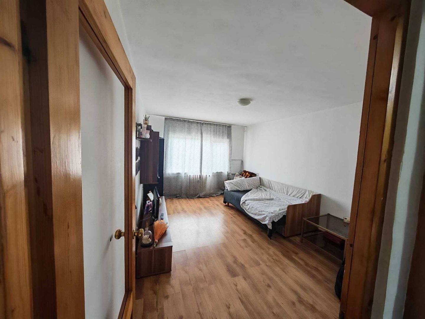 Garsoniera, 32 mp, Nufarul  Oradea. 62 000 E. Comision 0 - Poză 1