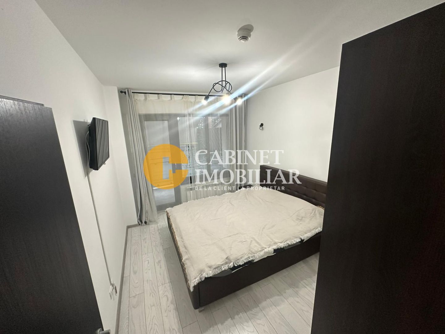 Apartament 2 camere-etaj intermediar- Rond Mall Moldova - Poză 3