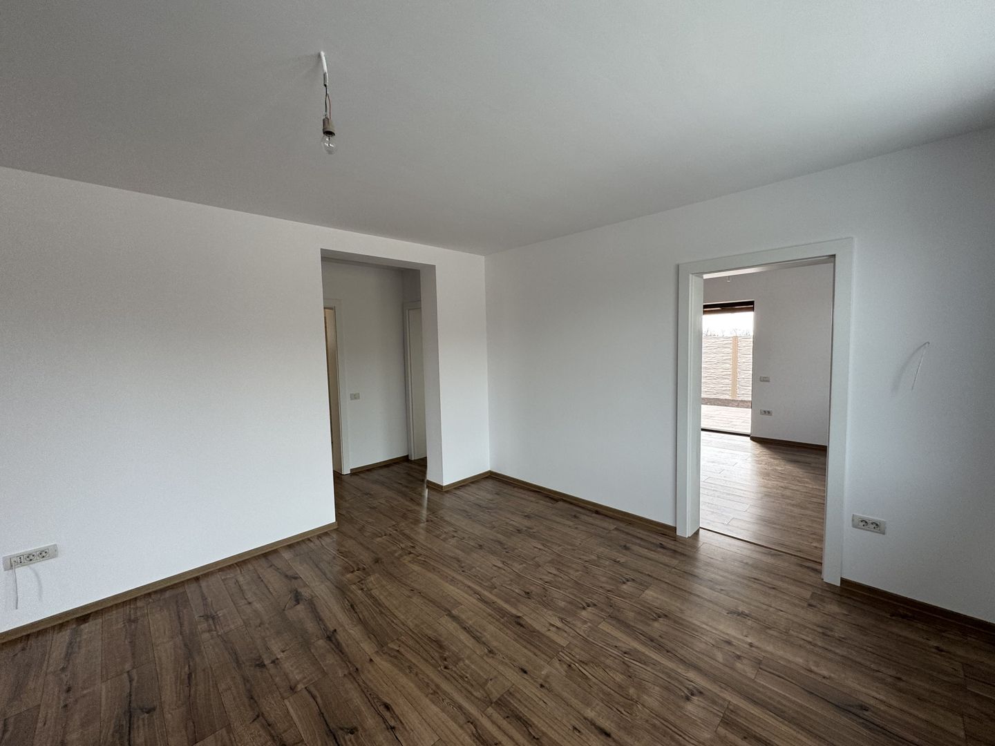 Casa Individuala Parter,Sanmihaiu Roman,3 Camere,Toate Utilitatile - Poză 8