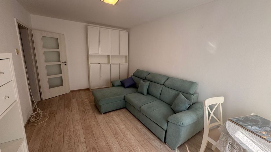 Costin Georgian Chisinau 2 camere 5/8 42 mp - Poză 2