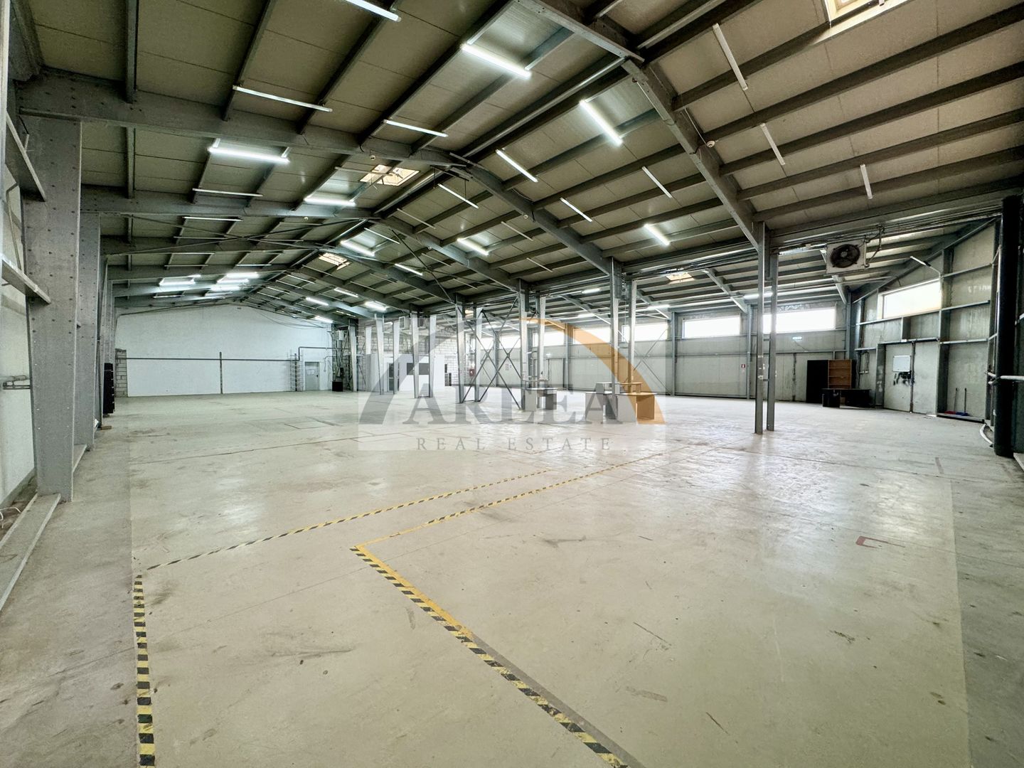 Depozit-Hala-Productie 744mp+366 Birouri-Acces tir - Poză 2