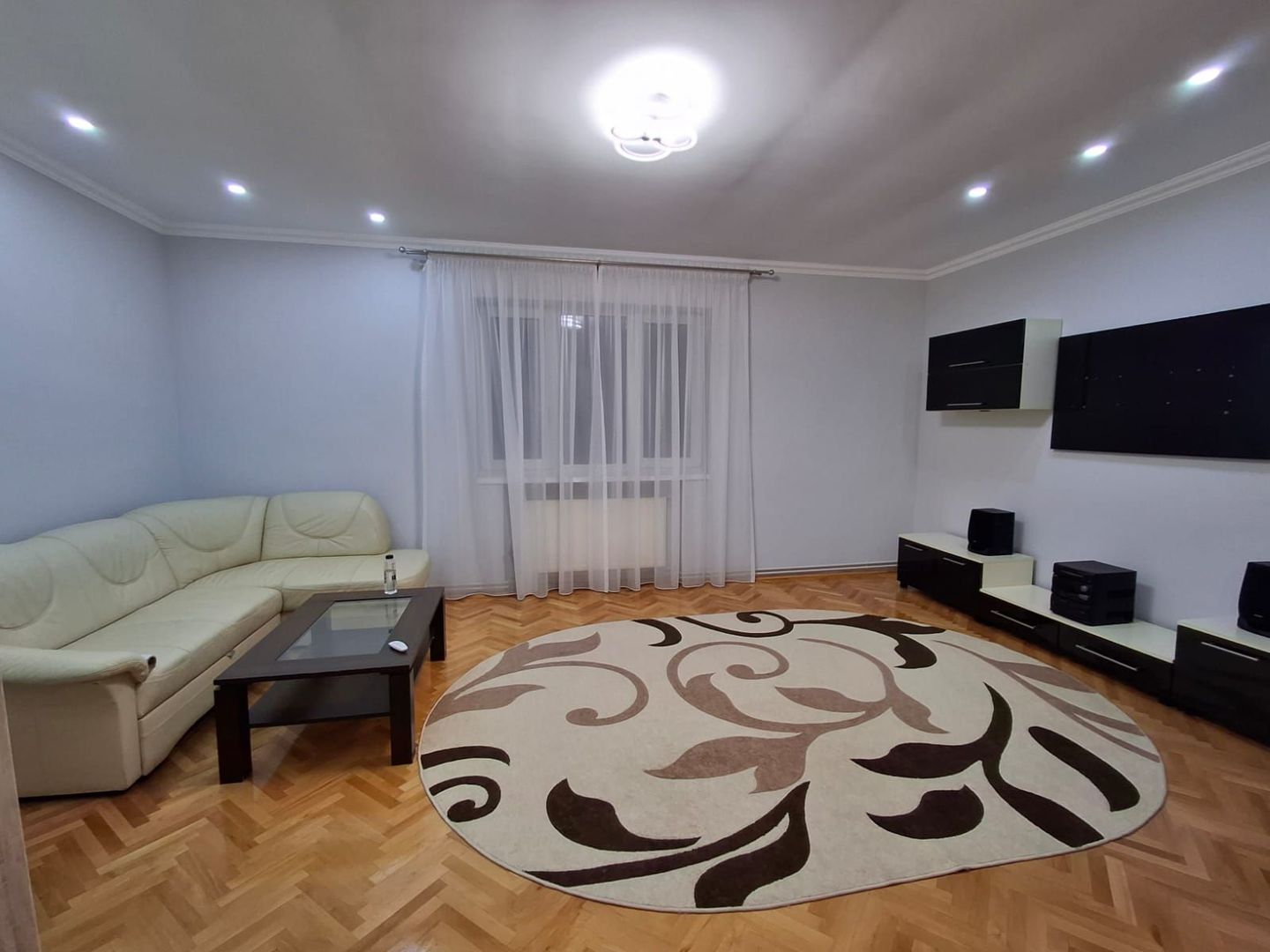 Apartament cu 3 camere la vila, de vanzare, zona Stefan cel Mare, Sibiu - Poză 5