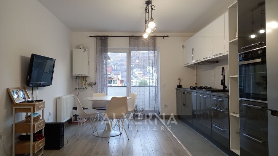 Apartament 2 camere, 46mp, mobilat si utilat, balcon, zona Eroilor - Poză 3