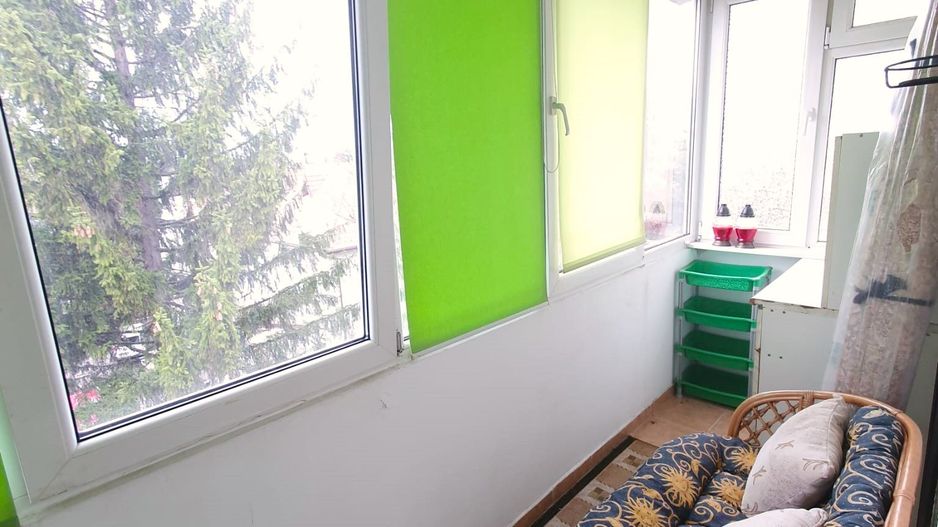 Apartament luminos cu vedere spre biserică, într-un cartier verde și liniștit. - Poză 13