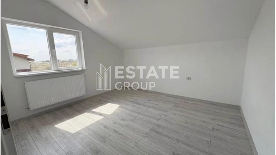 Duplex cu 4 camere in Mosnita Noua zona castel - Poză 3