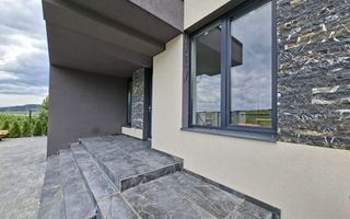 Casă moderna premium 195 mp utili cu garaj și teren 815 mp în Selimbar - Poză 2