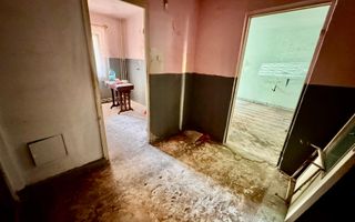 Apartament 2 camere de vânzare | 50 mp | Parter | Zona Cetate - Poză 1