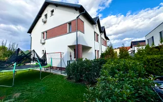 Casa spațioasă, cu teren generos, zona liniștită - in Braytim - Poză 23