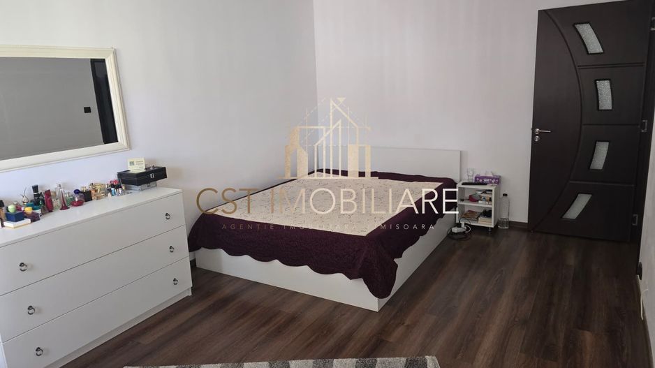Apartament 3 camere Lipovei, decomandat, 2 balcoane - Poză 1