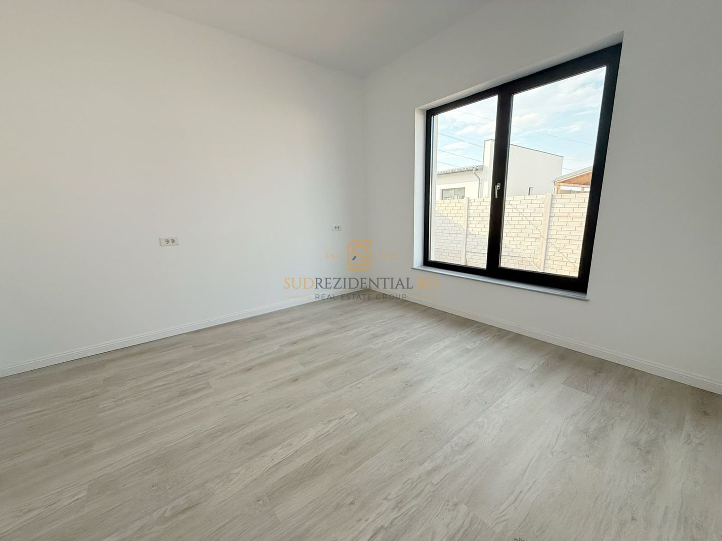 Casa Individuala cu 4 Camere si 2 Bai | Teren 343 mp, zona centrala - Poză 7