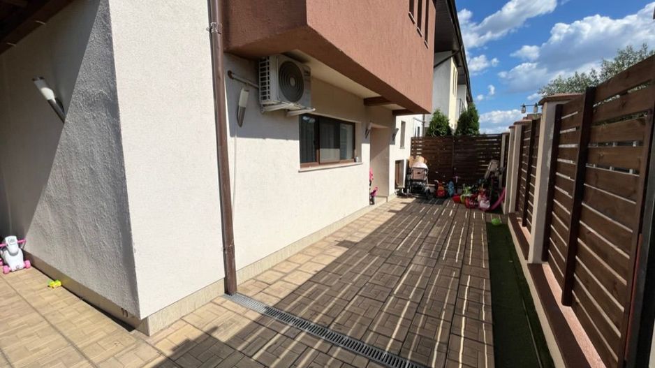 Vila Otopeni Central P+1+M, 0% comision - Poză 3