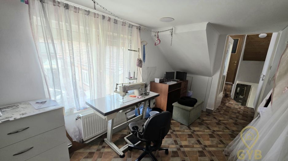 Proprietate ultracentrală cu 5 camere- str. Primăriei - Poză 13