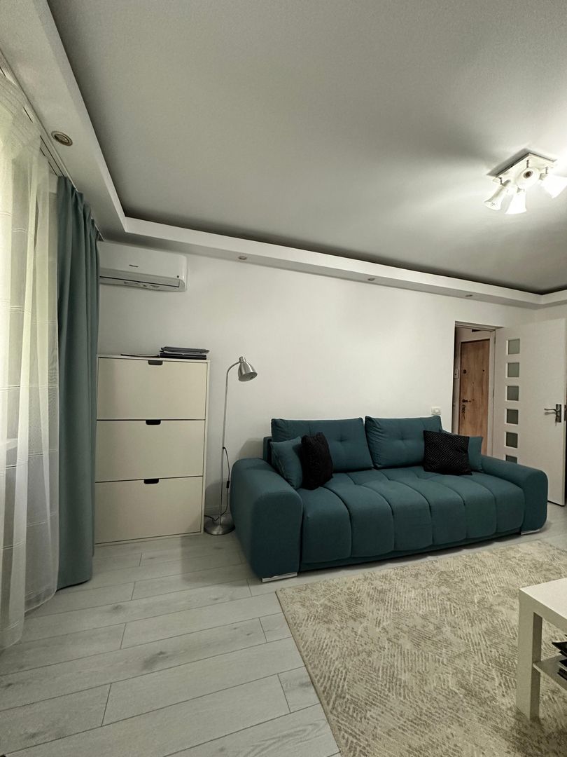 Apartament 2 camere de închiriat Apărătorii Patriei Loc de parcare - Poză 2