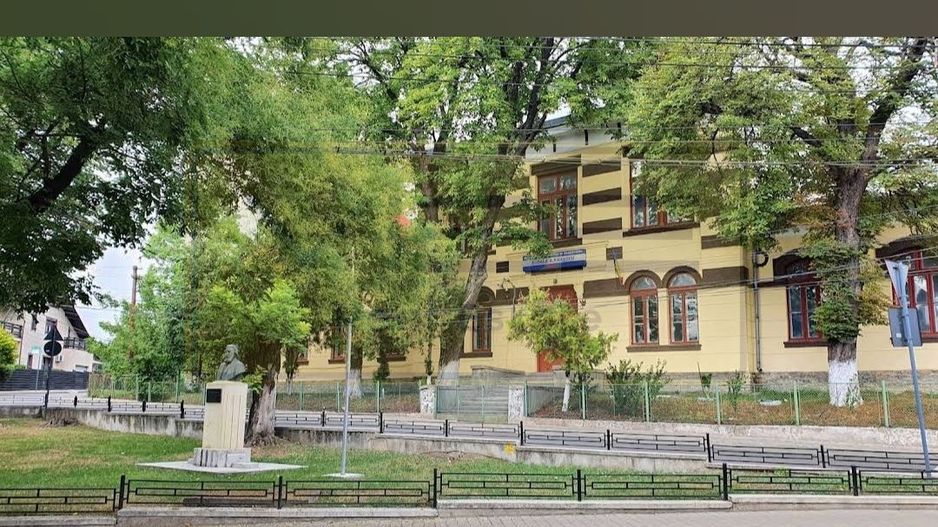 Bloc nou - Podul de fier- 42 mp utili -20min mers UMF - Poză 3